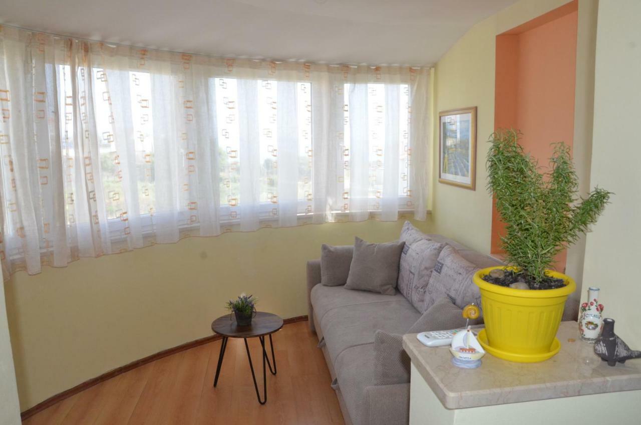 Beach Apartment Sweet Dora สปลิท ภายนอก รูปภาพ