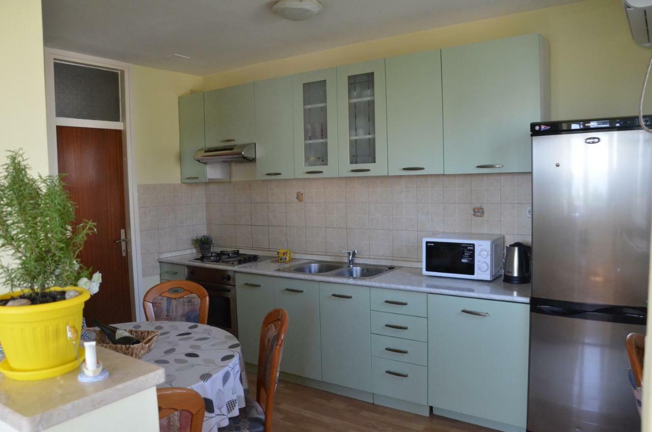 Beach Apartment Sweet Dora สปลิท ภายนอก รูปภาพ