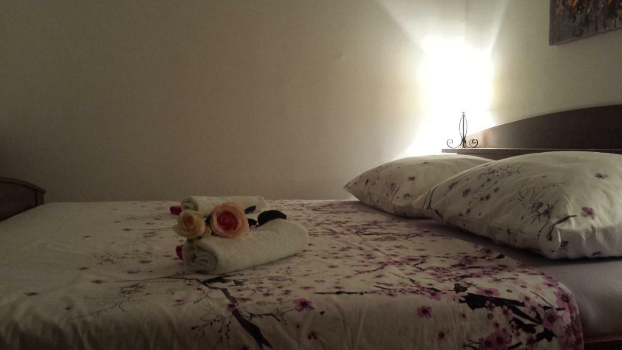 Beach Apartment Sweet Dora สปลิท ภายนอก รูปภาพ